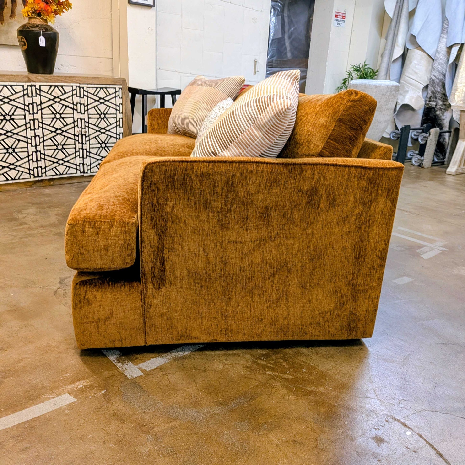 Castile Amber Sofa U SOFAS