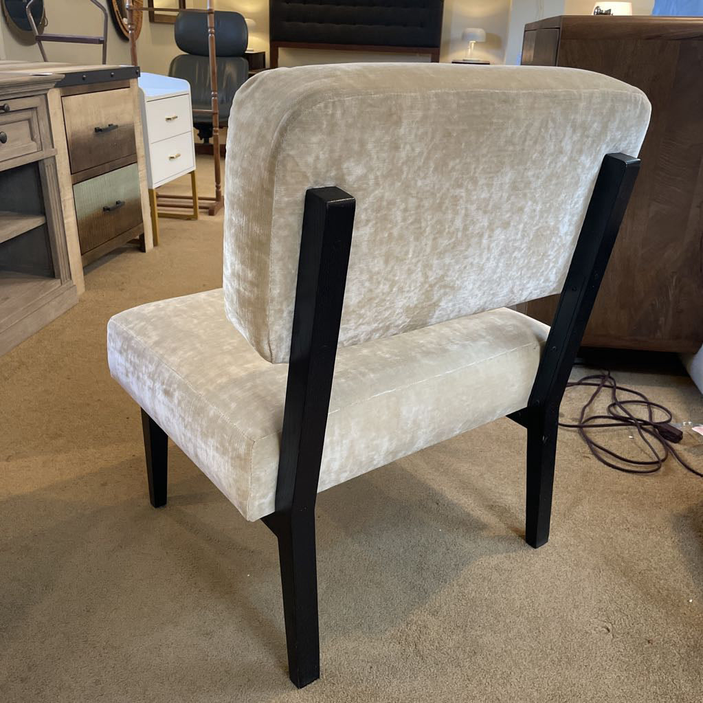 Ecru Velvet Slipper Chair