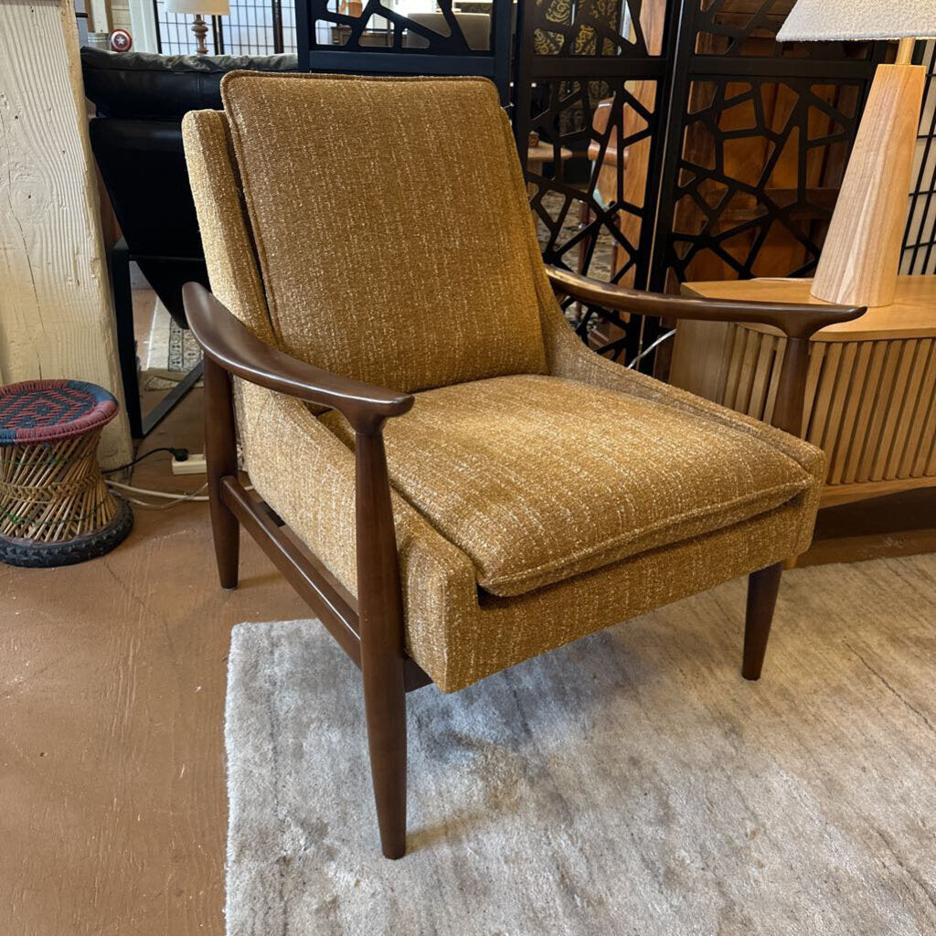 Retro Fabric Arm Chair