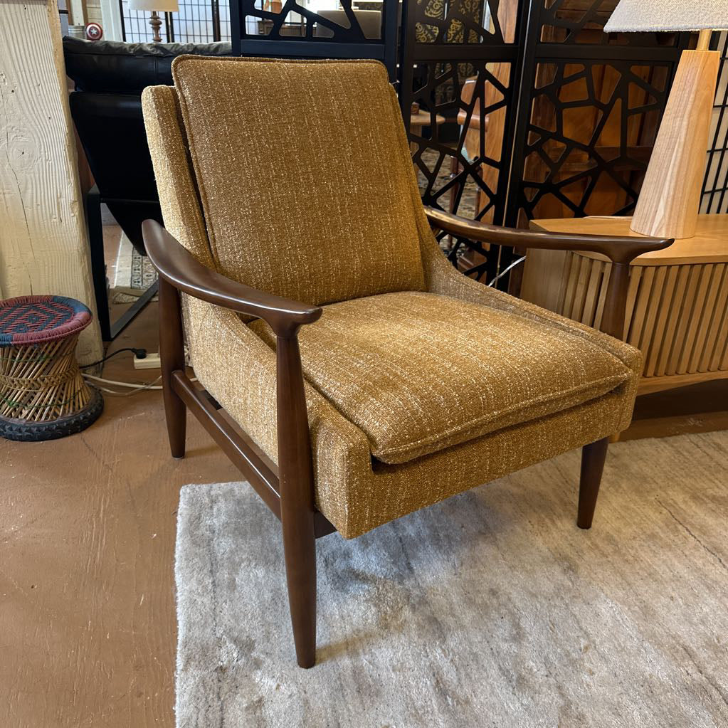 Retro Fabric Arm Chair