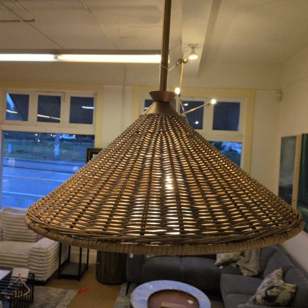 Terrace Pendant LAMPS