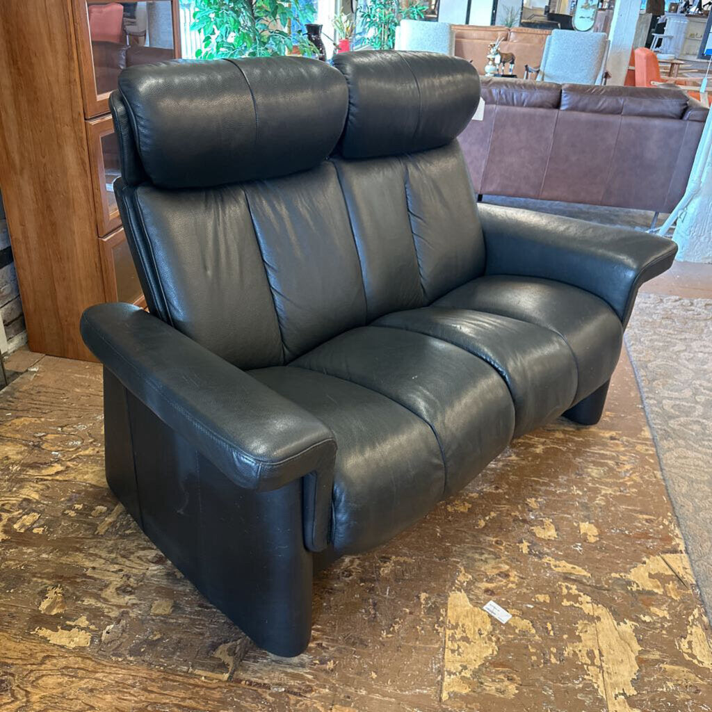 stressless black leather reclining loveseat
