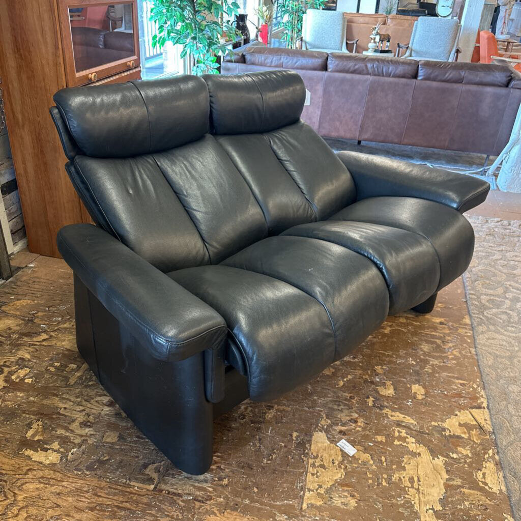 stressless black leather reclining loveseat