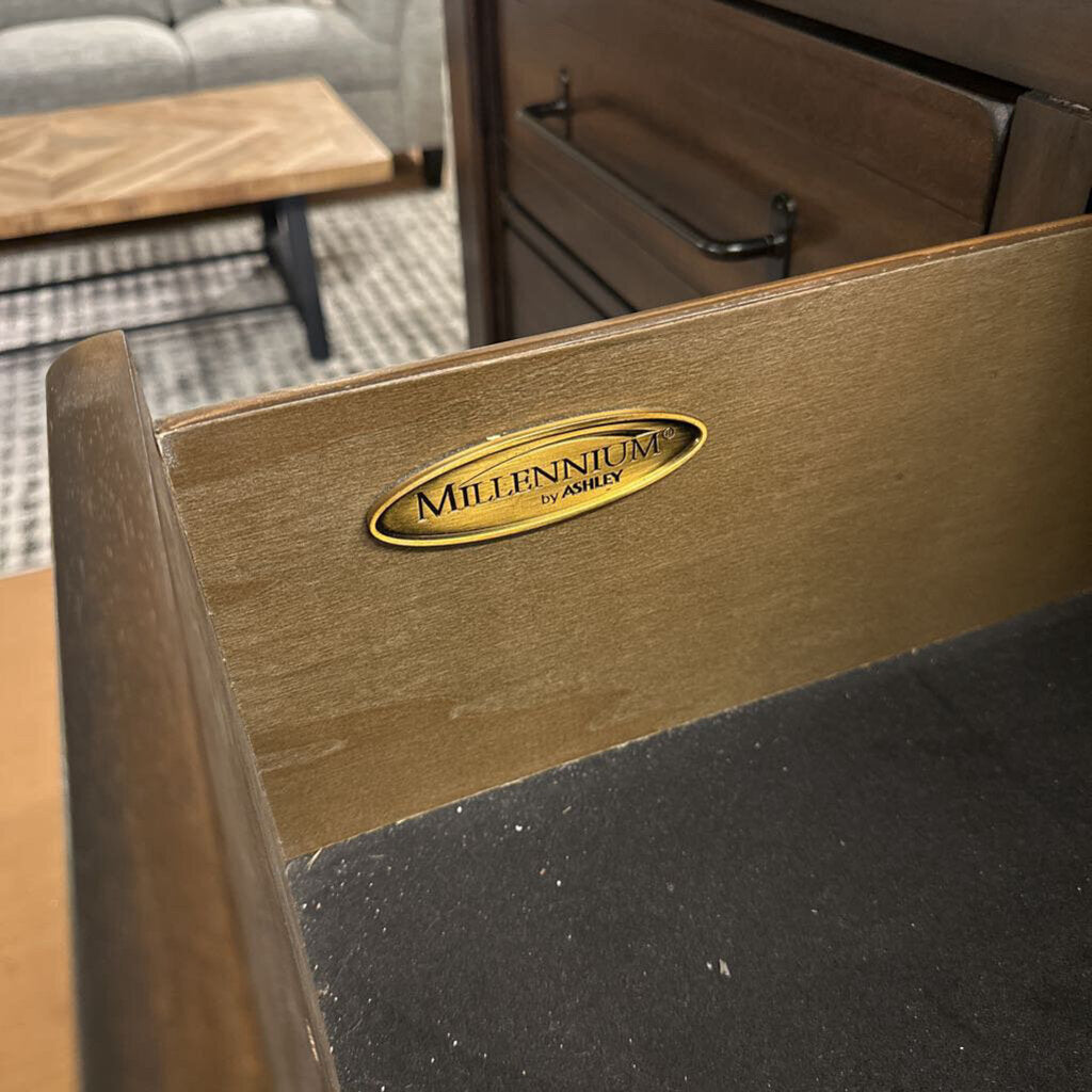 acacia 8 drawer dresser with mirror