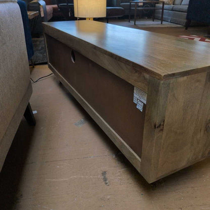 Birger Plasma Media Stand