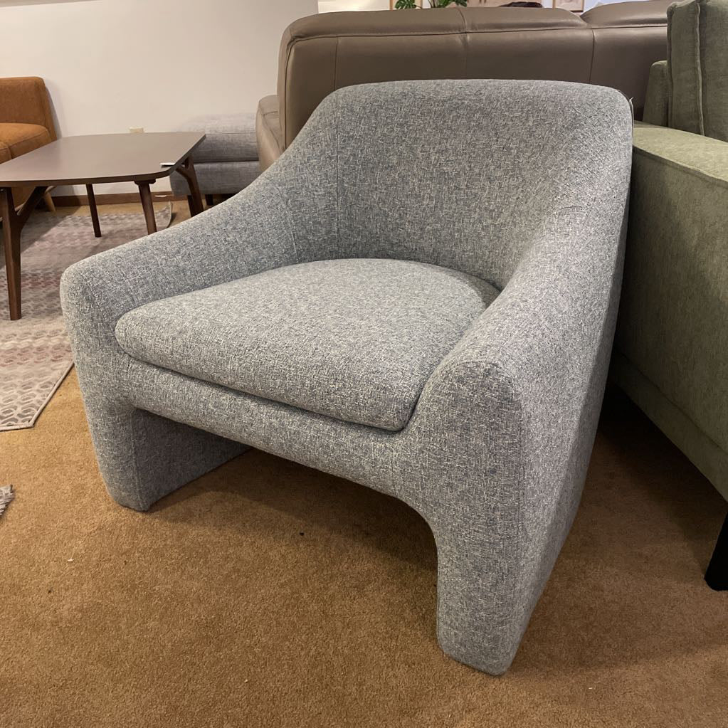 Viedma Seaglass Accent Chair U ACCENT CHAIRS