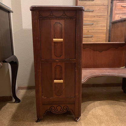 Column Edge Narrow Mirror Vanity