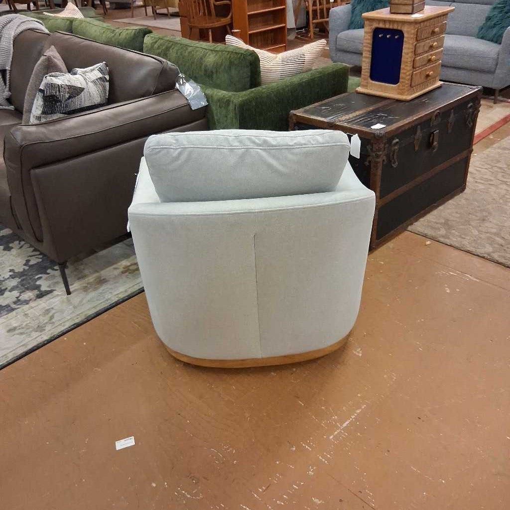 Puelo Dove Grey Swivel Chair U ACCENT CHAIRS