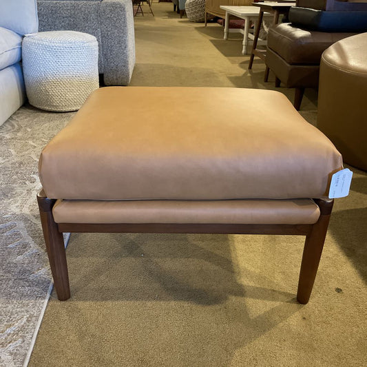Wood and Chestnut Leather Ottoman U OTTOMANS