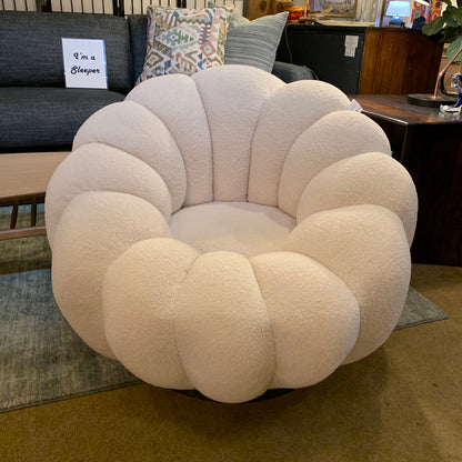 White Boucle Swivel Chair U ACCENT CHAIRS