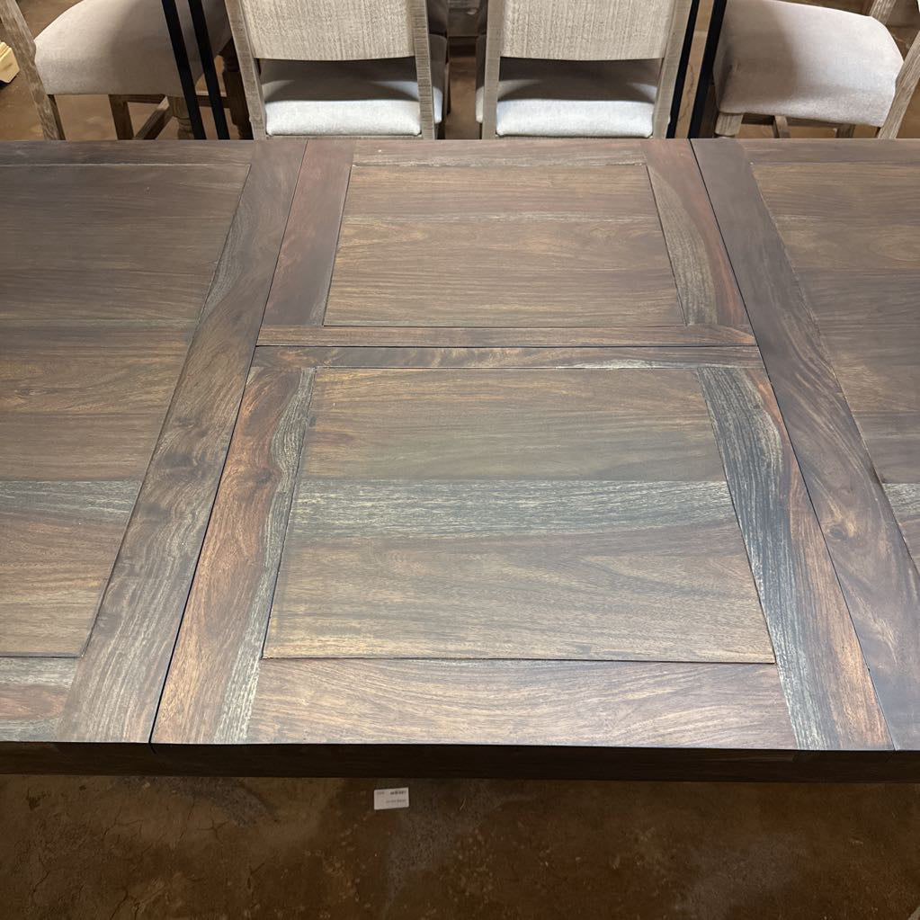 Black Metro Extendable Dining Table C DINING TABLES