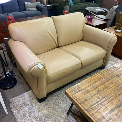 DIVANI Light Yellow Leather Loveseat