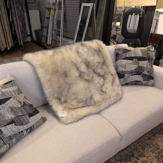 Safavieh Fur Throw Blanket