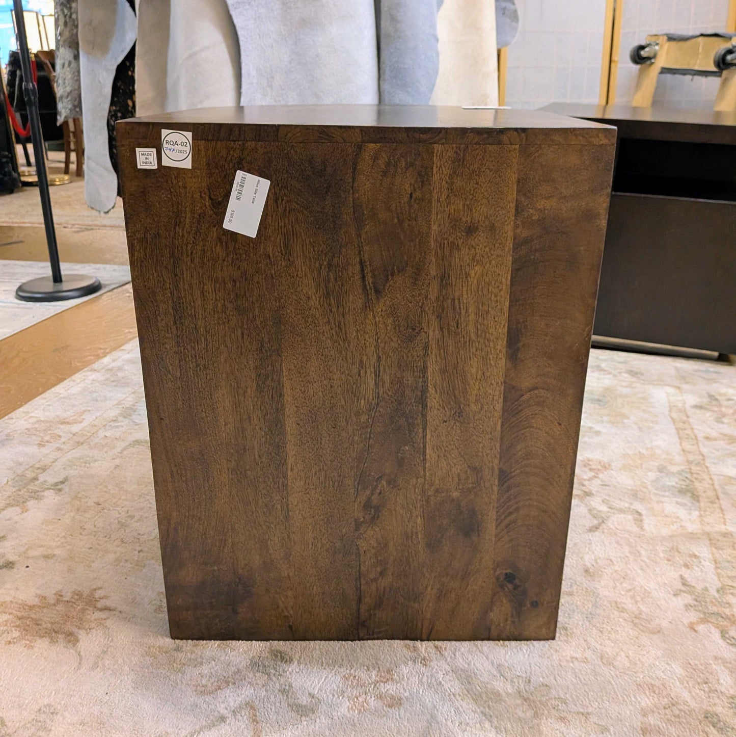 Milius Side Table C SIDE TABLES