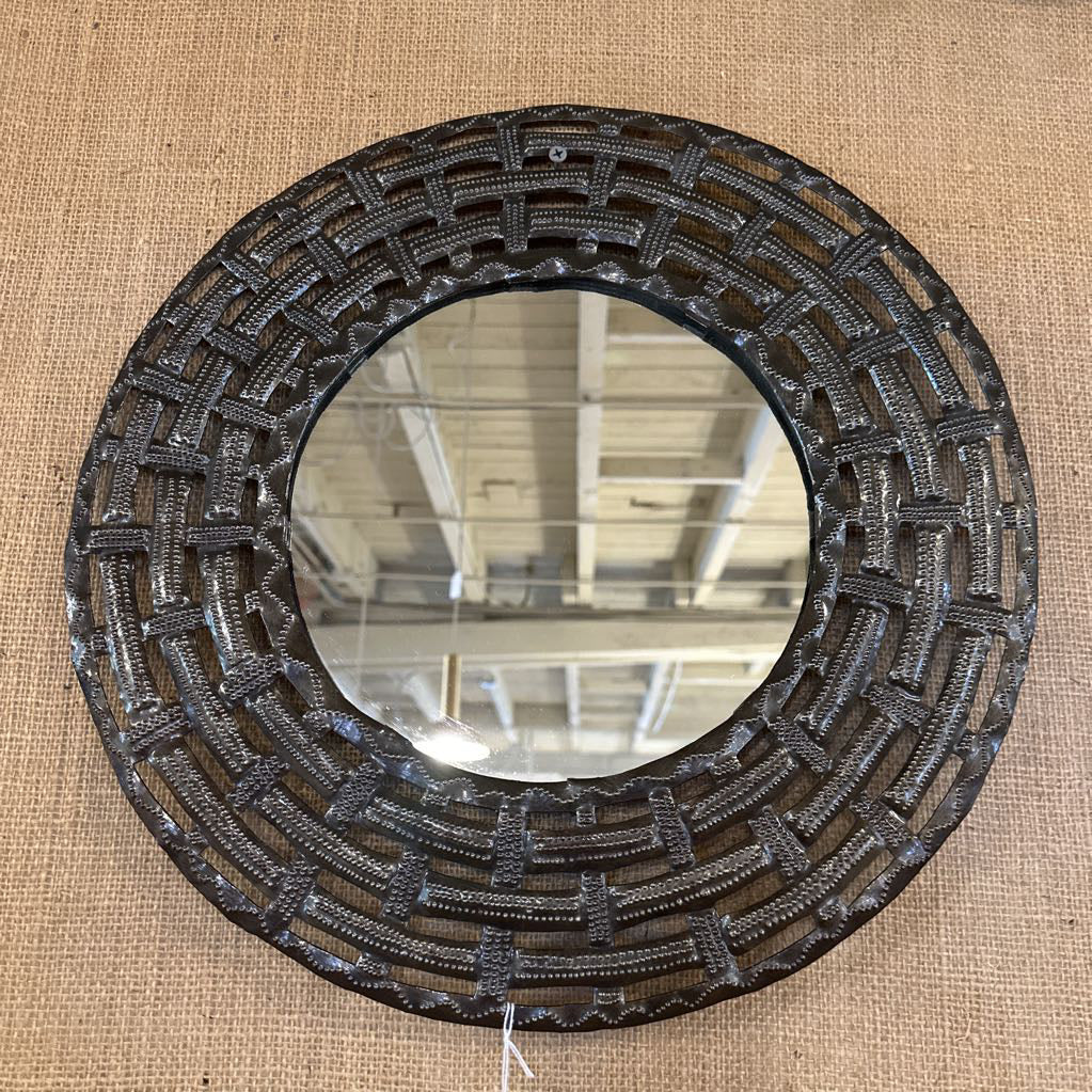 Round Metal Plate Mirror C MIRRORS