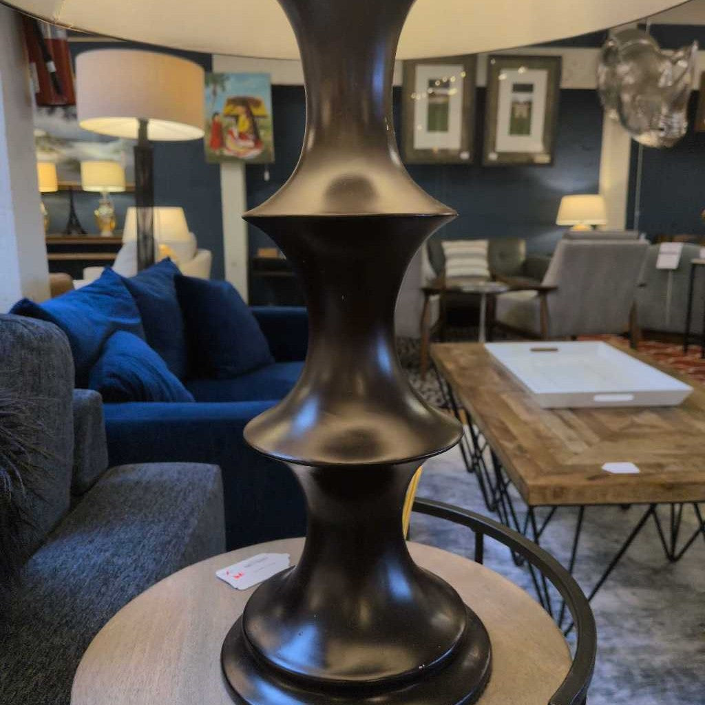 Large Black Scalloped Lamp LAMPS