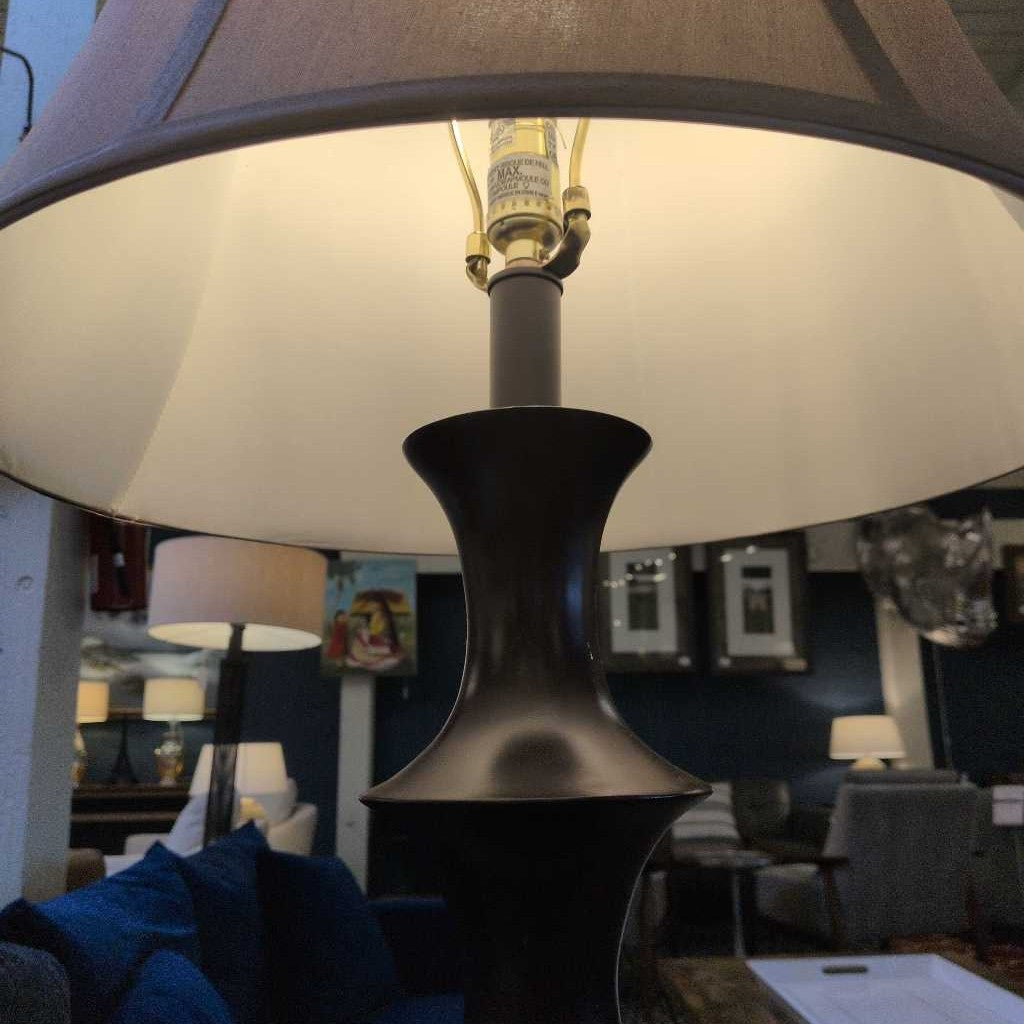 Large Black Scalloped Lamp LAMPS