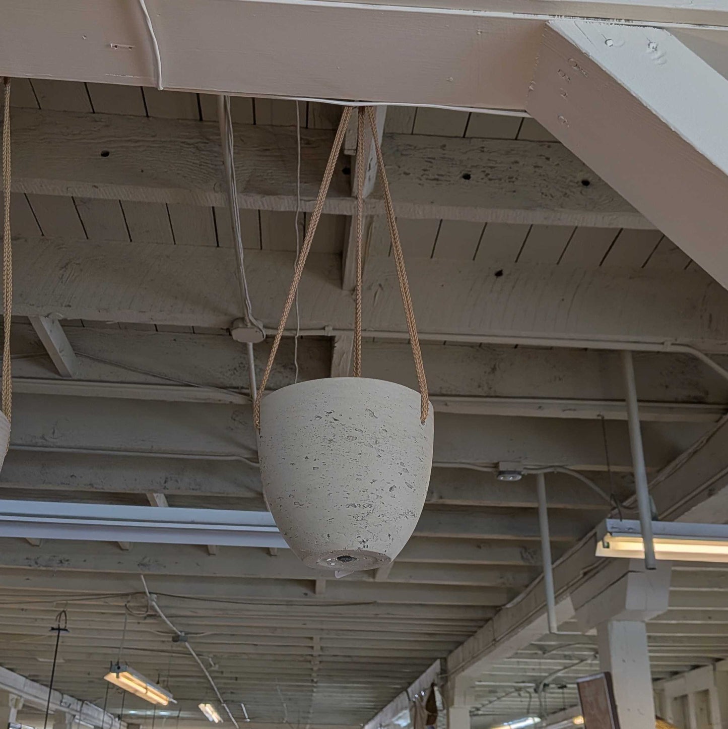 LH Classic Small Hanging Pot SMALLS