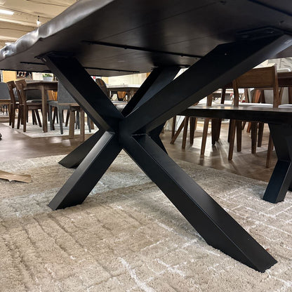 Eberhard Dining Table