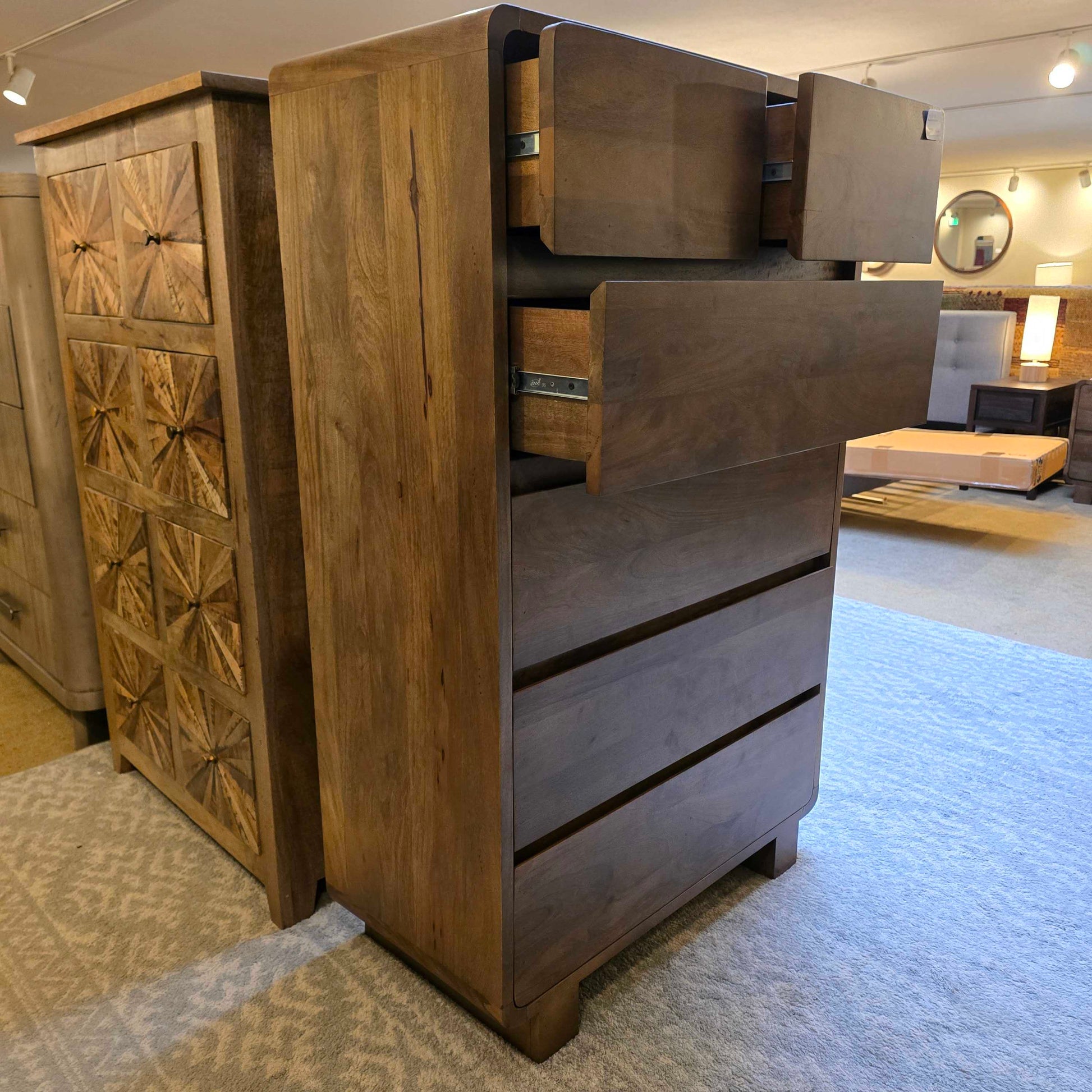 Milbunde Chest of Drawers C HIGHBOYS