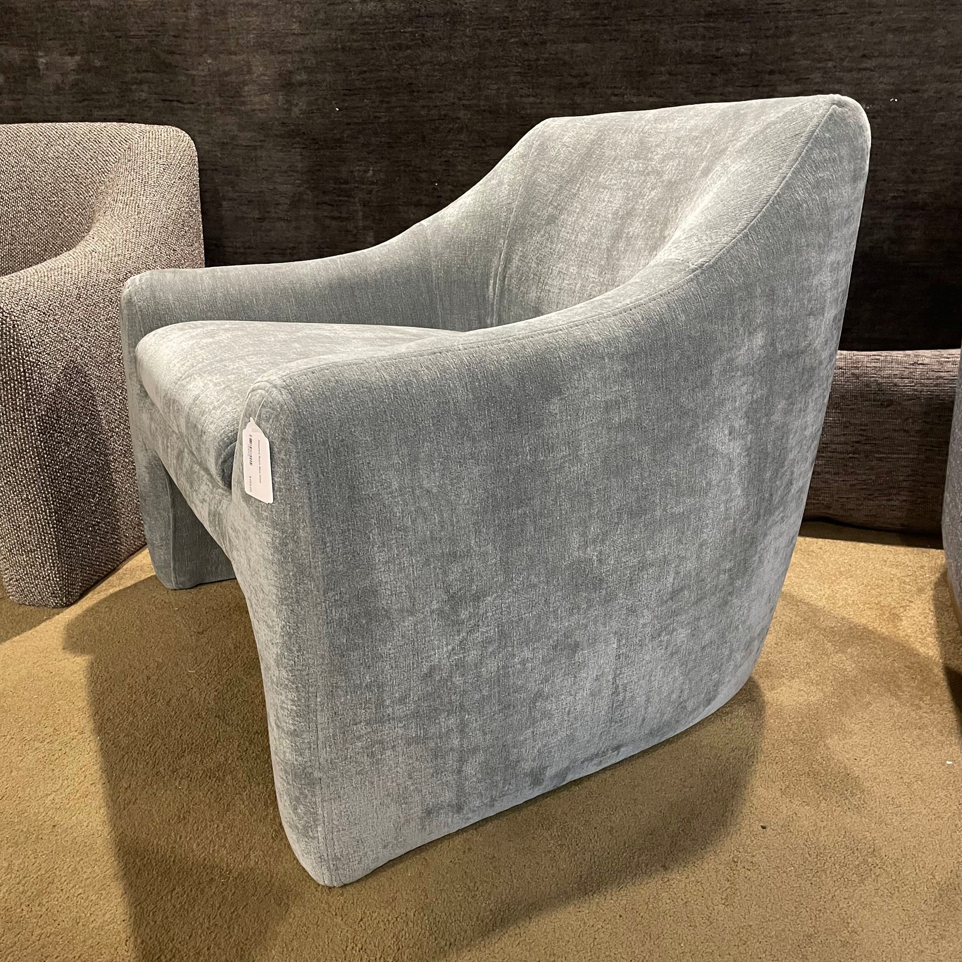 Viedma Sapphire Accent Chair U ACCENT CHAIRS
