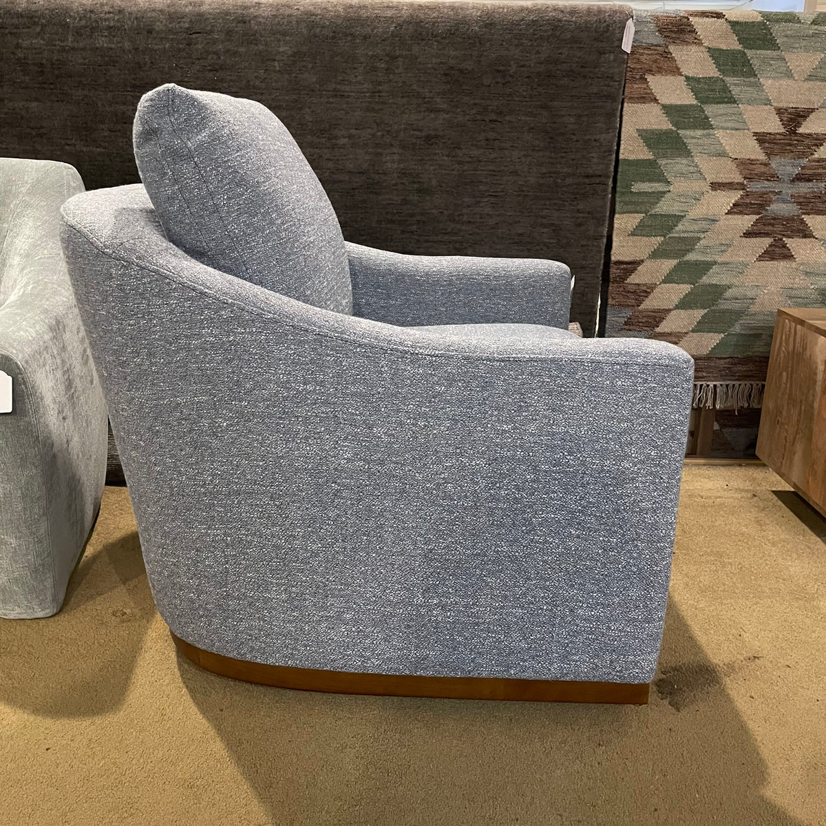 Puelo Azure Swivel Chair