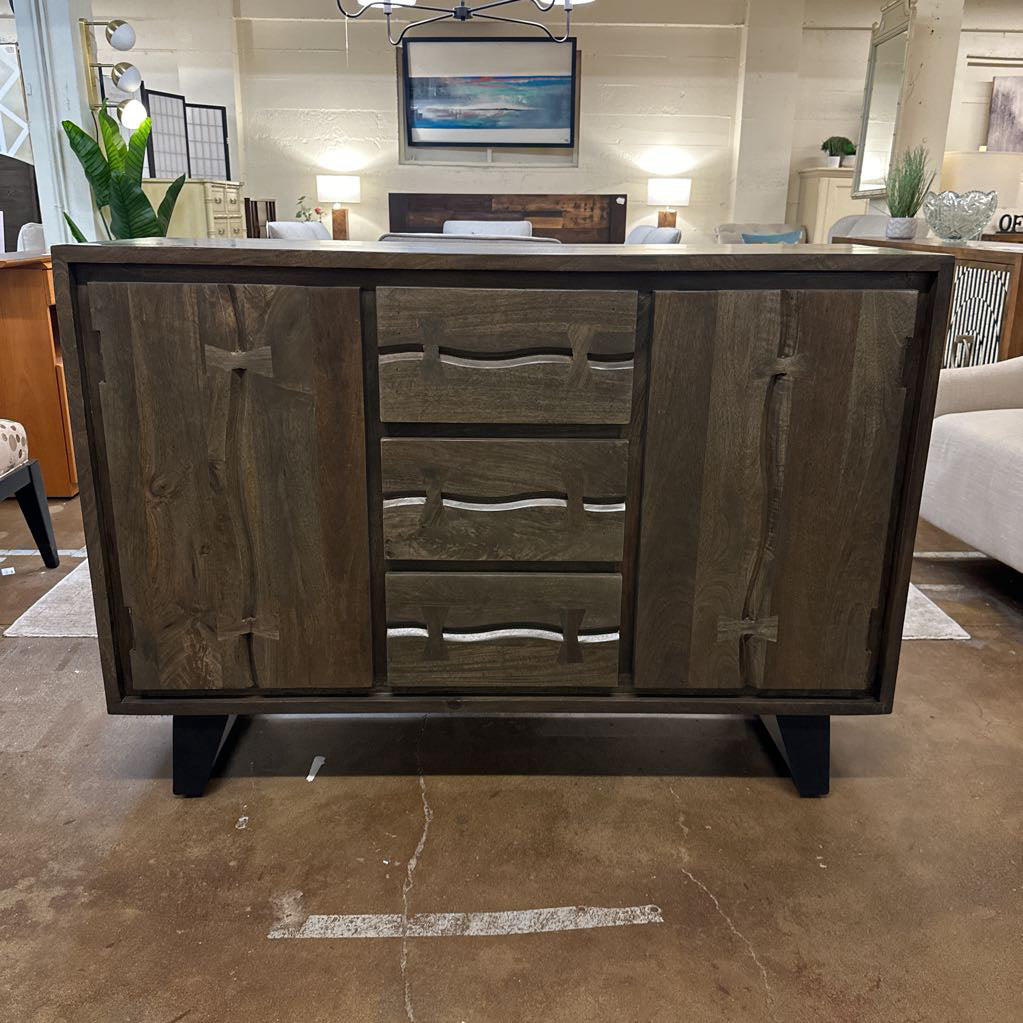 Eberhard Sideboard C SIDEBOARDS