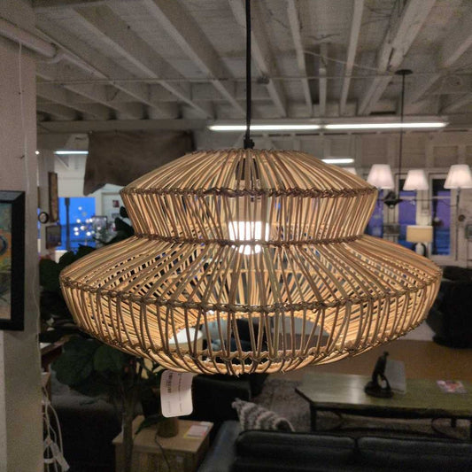 Suru Small Pendant Lamp - Natural LAMPS