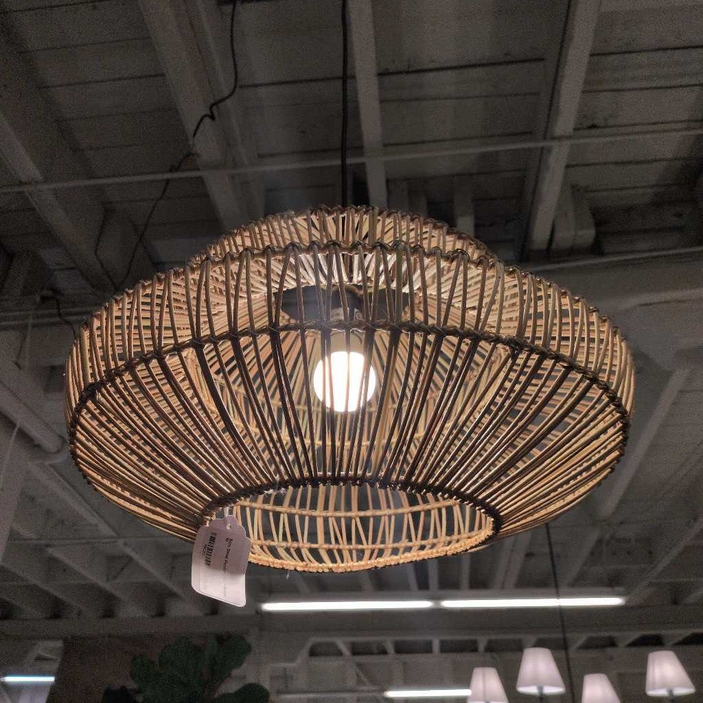Suru Small Pendant Lamp - Natural LAMPS
