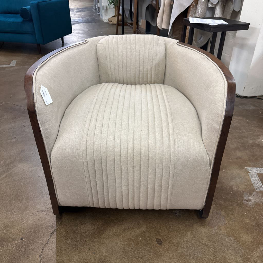 Derryn Chair U ACCENT CHAIRS