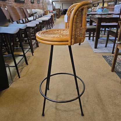 Rotating Wicker Seat Barstool w/ Metal Legs & Seat Cushion