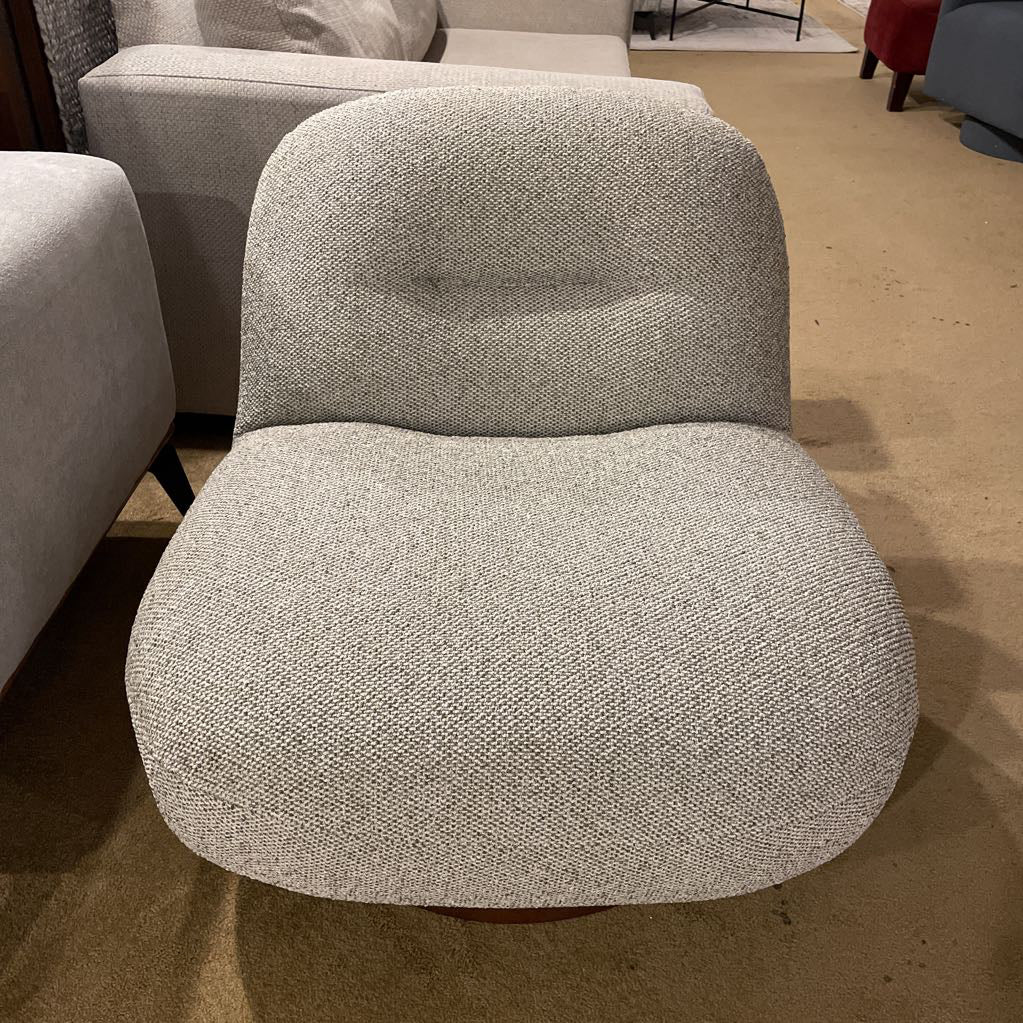 Matapi Olive Moss Accent Chair U ACCENT CHAIRS
