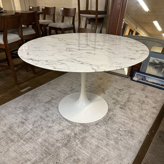 Marble Tulip Dining Table