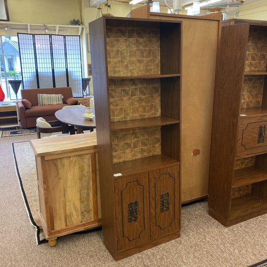 Vintage Brown 2 Door Bookcase
