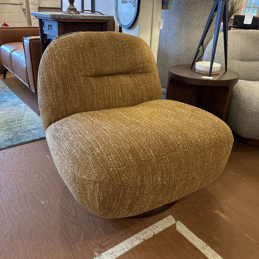 Retro Fabric Lounge Chair
