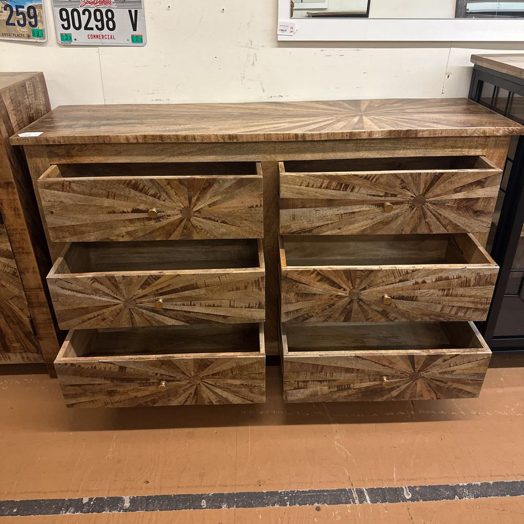 Cameron Dresser C LOWBOYS