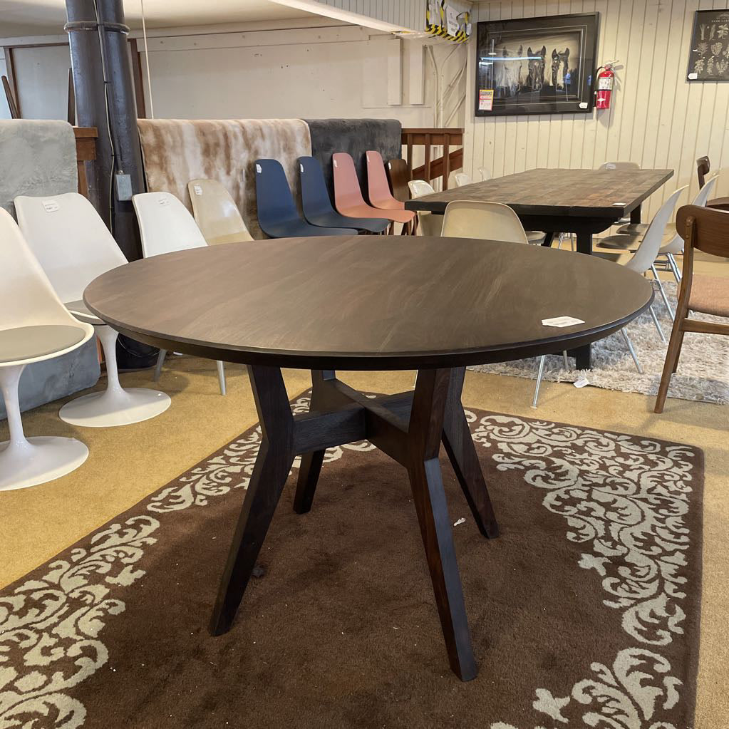 Walnut Wallace Round Dining Table C DINING TABLES