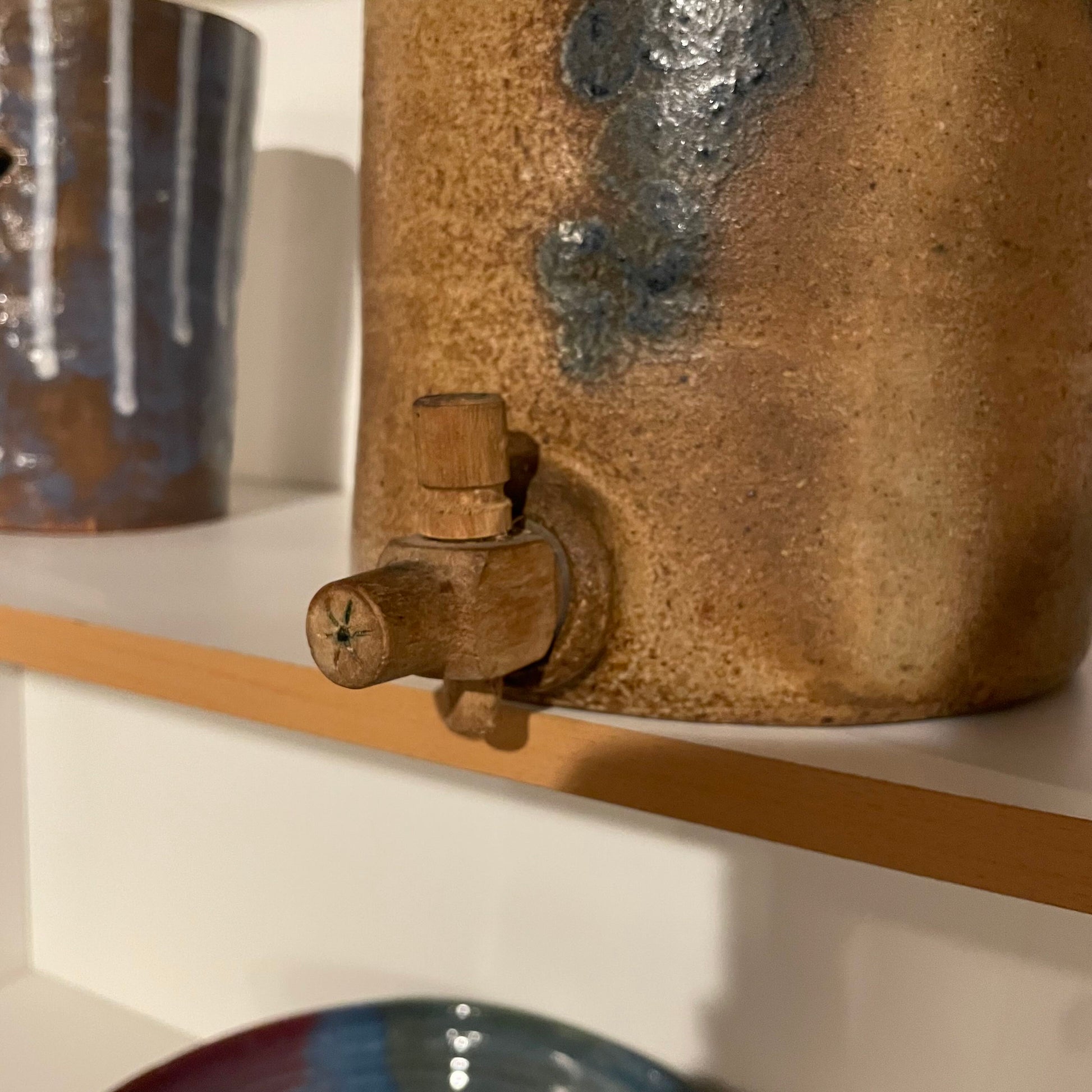 Walnut Hill Crock with Spigot UNIQUE FINDS
