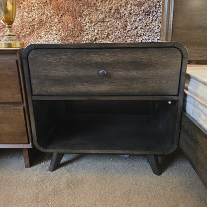 Regina Walnut Nightstand C NIGHTSTANDS