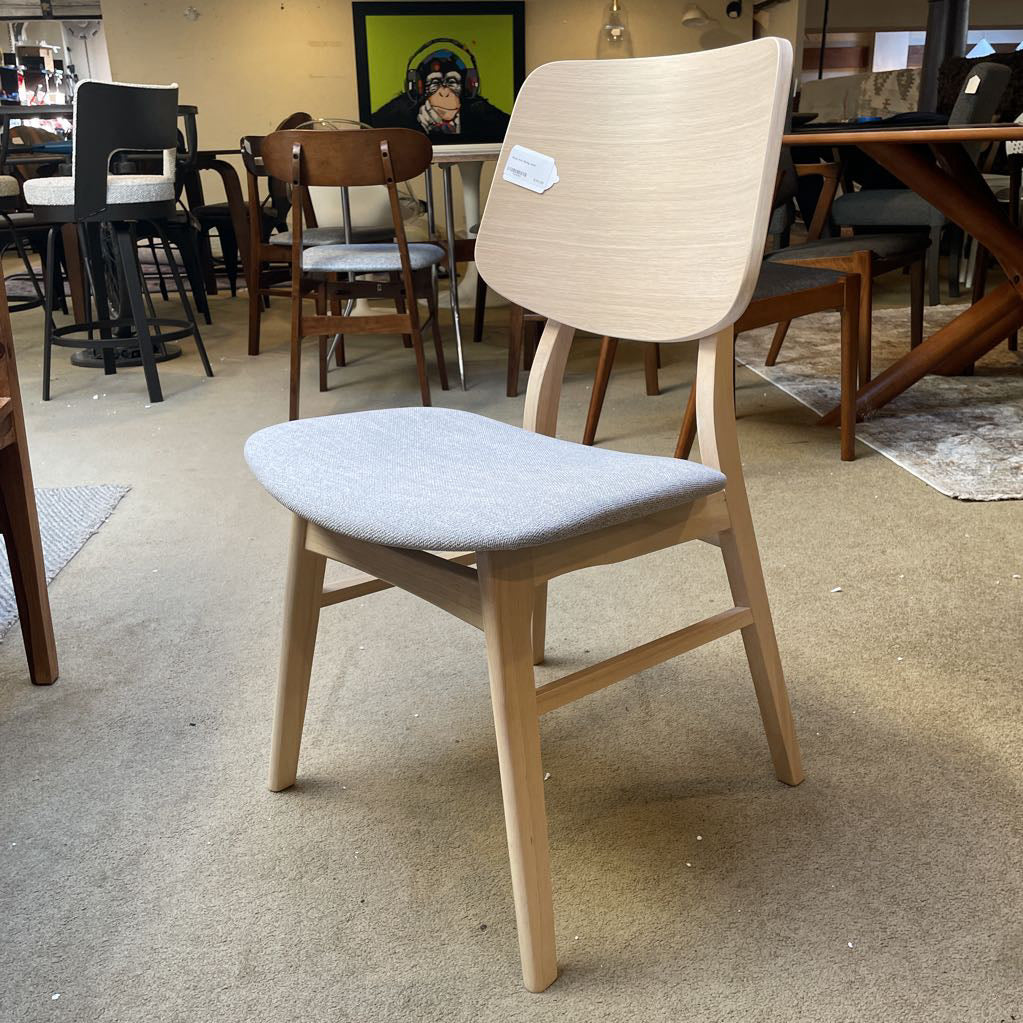 Hoya Ash Dining Chair