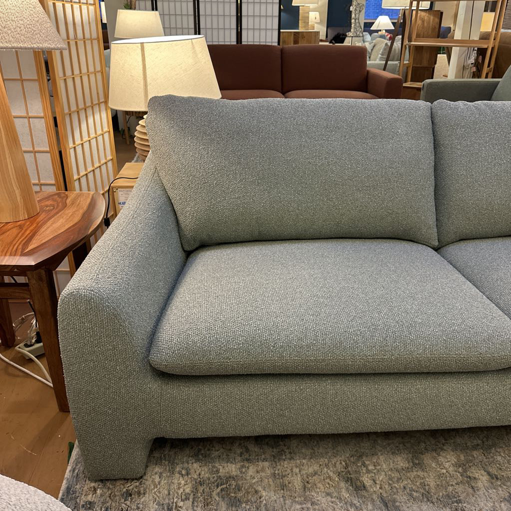 Breda Mineral Sofa U SOFAS