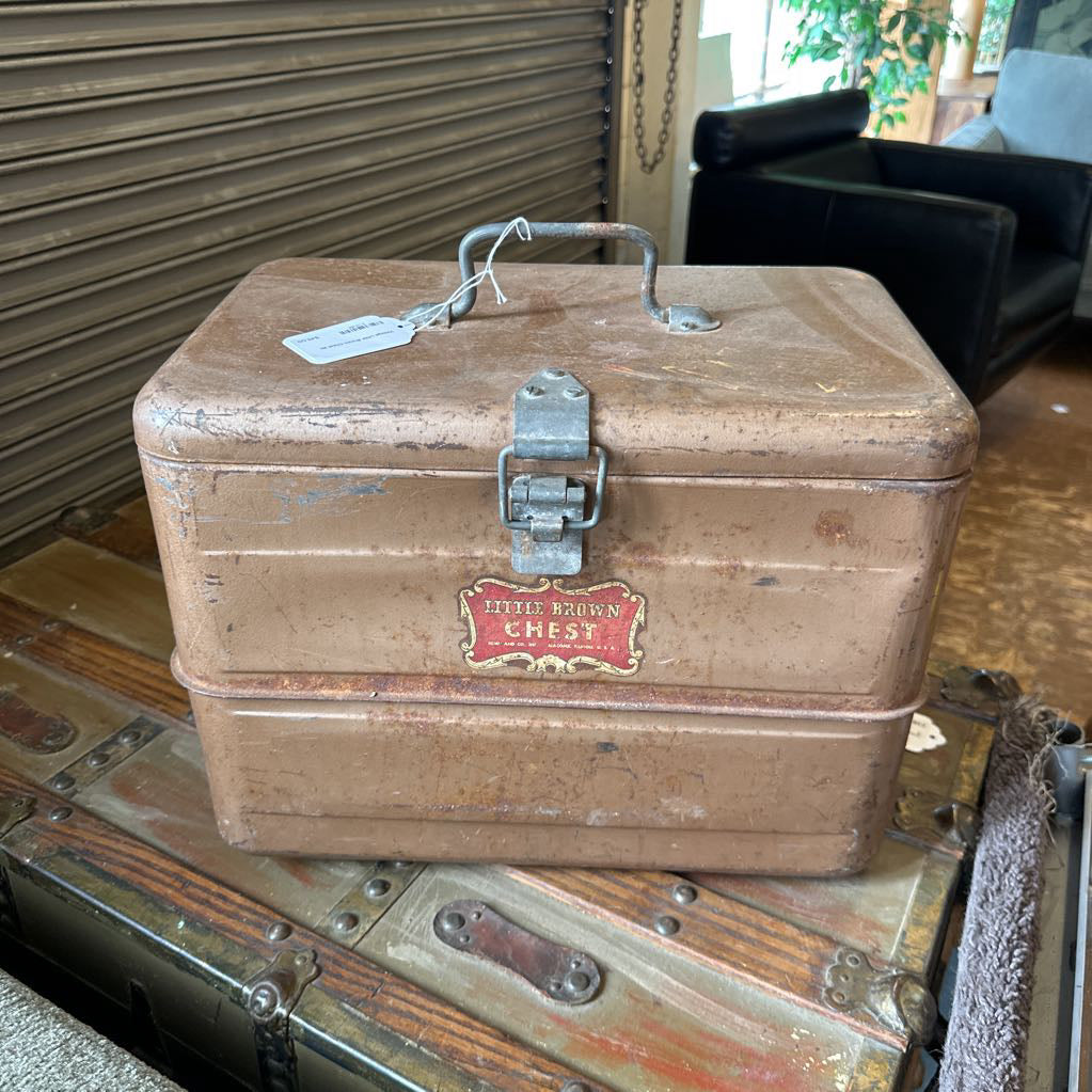 Vintage Little Brown Chest C TRUNKS