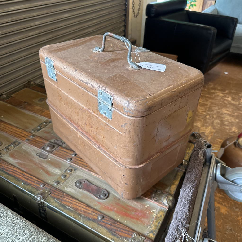 Vintage Little Brown Chest C TRUNKS