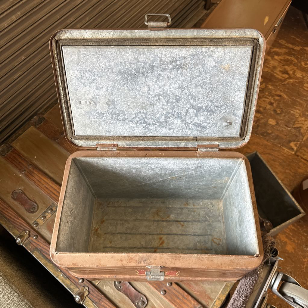 Vintage Little Brown Chest C TRUNKS