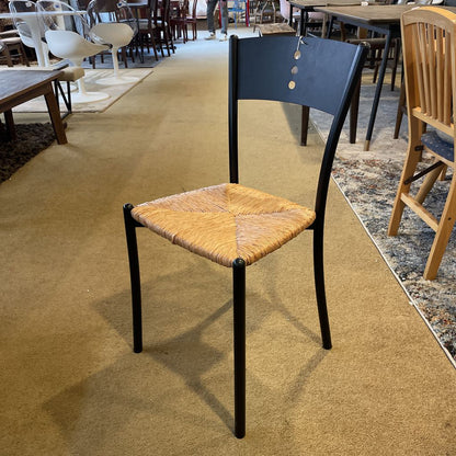 Straw Seat with Black Metal Frame Dining Chair C DINING CHAIRS