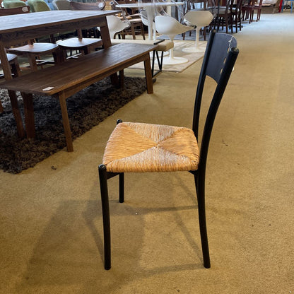 Straw Seat with Black Metal Frame Dining Chair C DINING CHAIRS