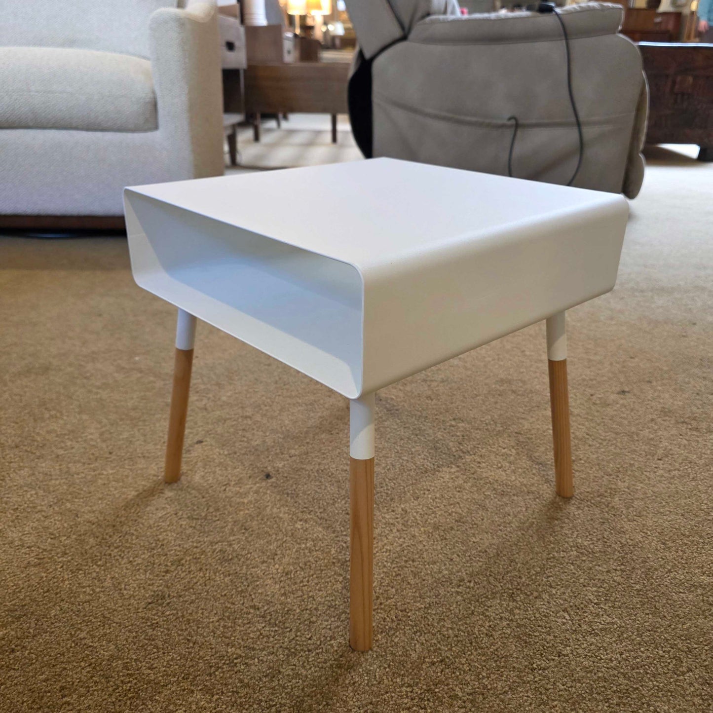 Yamazaki Short White Metal Nightstand