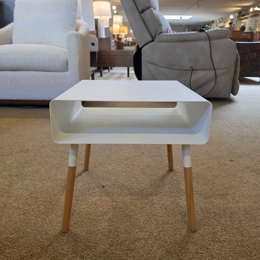 Yamazaki Short White Metal Nightstand
