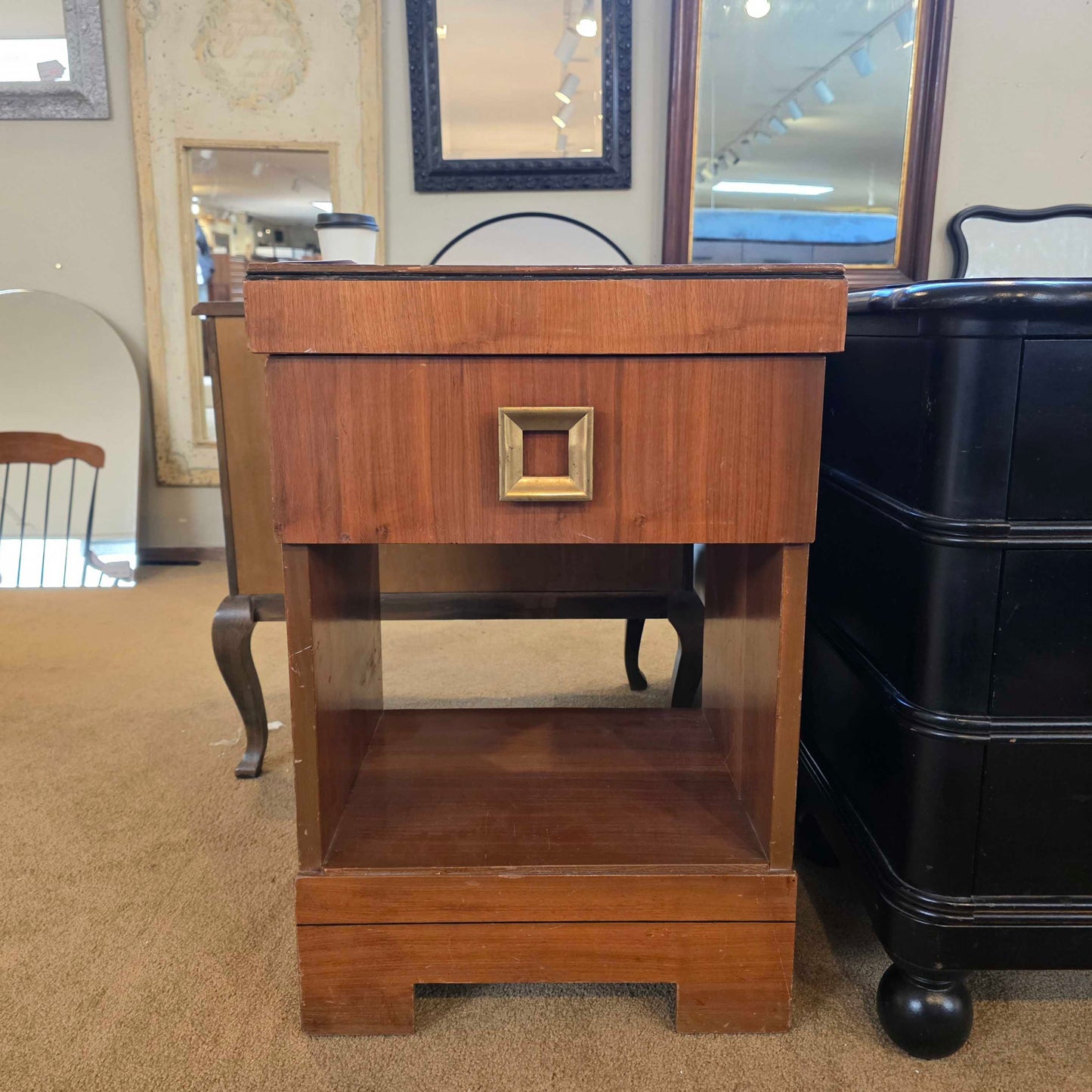 Square Pull MCM 1 Drawer Nightstand