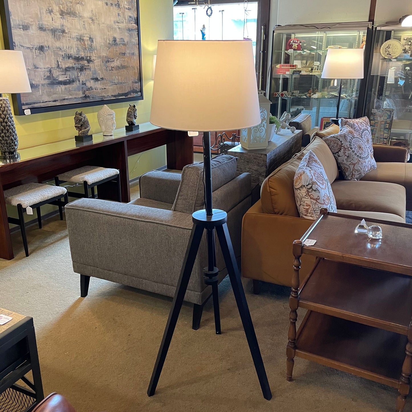 Black Tripod Floor Lamp LAMPS